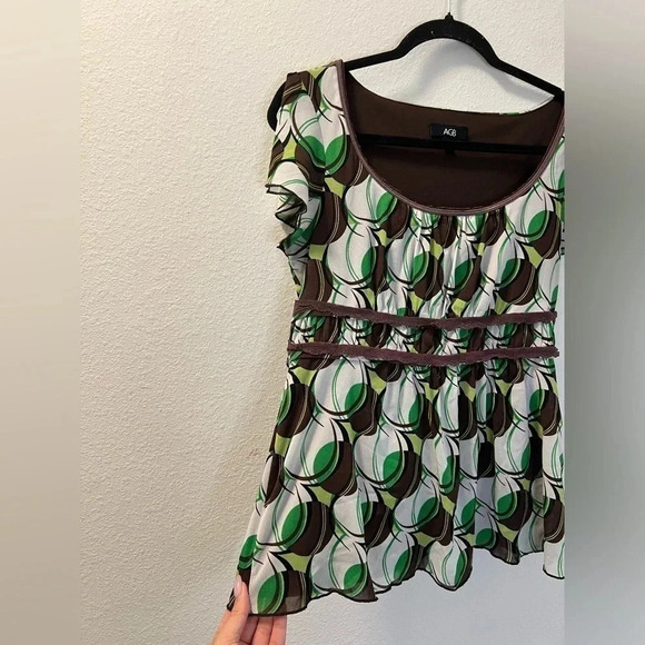 AGB vintage green and brown printed babydoll top♥️ - Picture 4 of 4